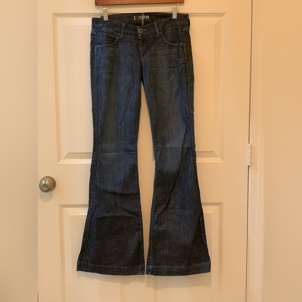 Hudson Jeans Dark Blue Flare Leg Denim. Size-6